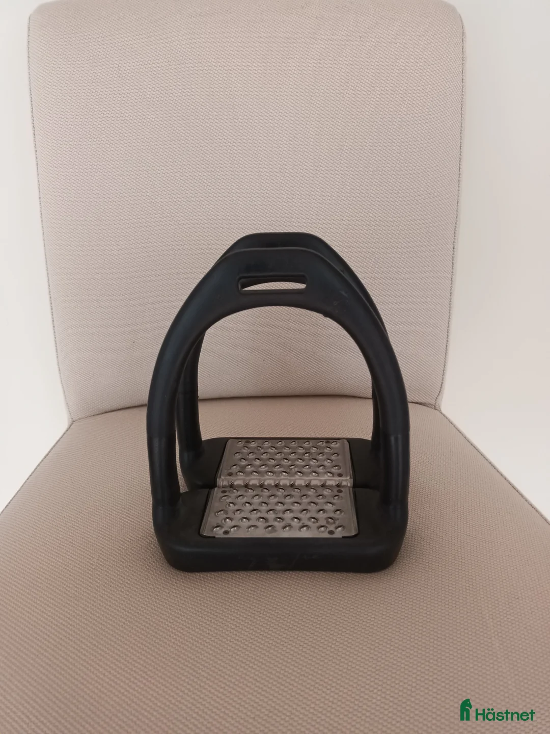 Stigbyglar hästutrustning till salu: Equipe stigbyglar - Annons 2