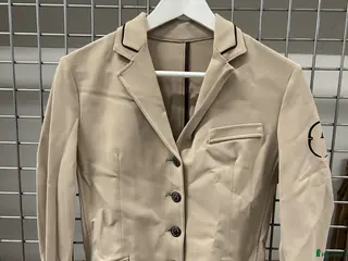 Jackor & Kavajer ryttarutrustning till salu: Tävlingskavaj Vestrum - Annons 13