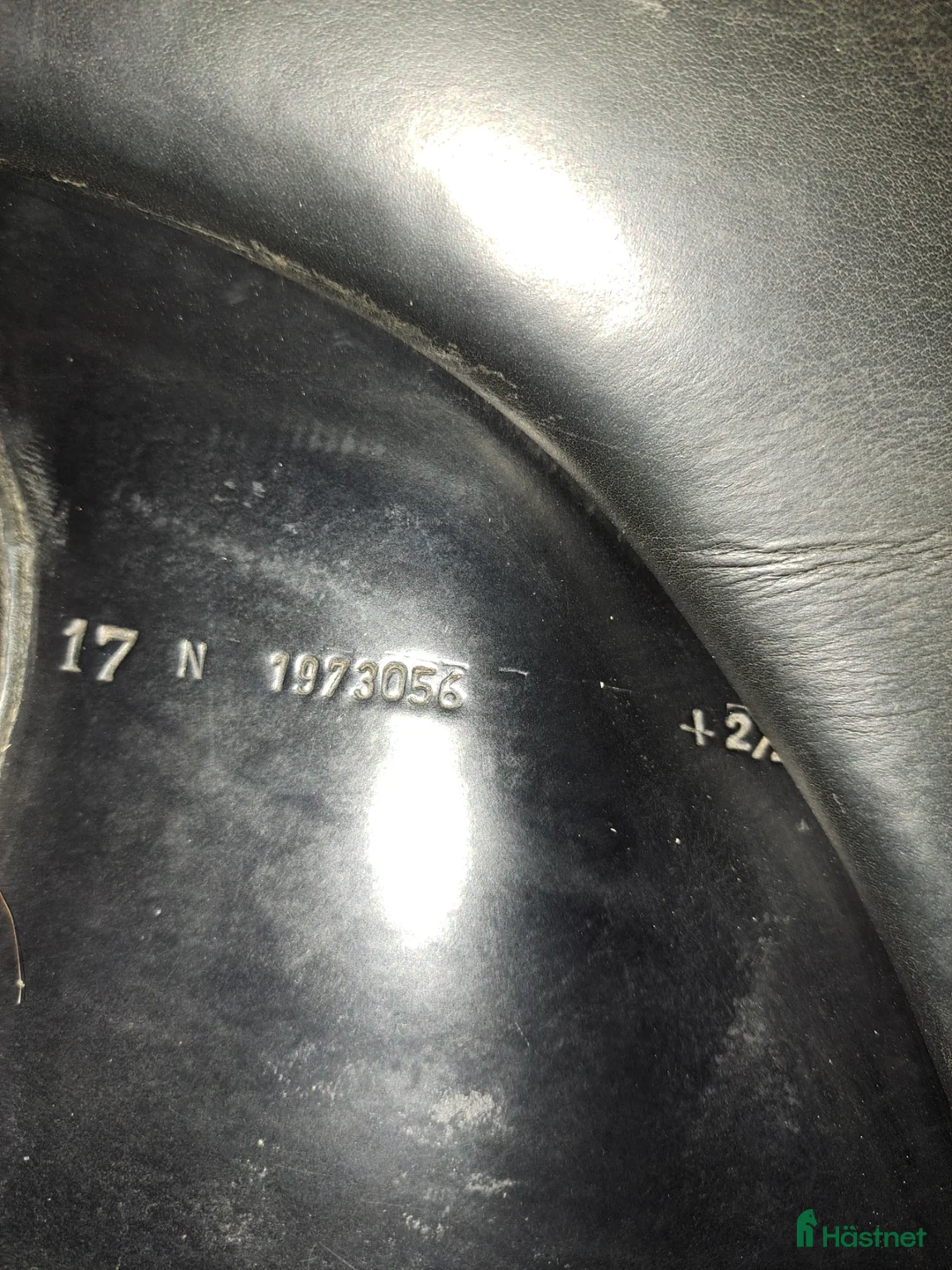 Sadlar hästutrustning till salu: Fin klassisk dressyrsadel  - Annons 2