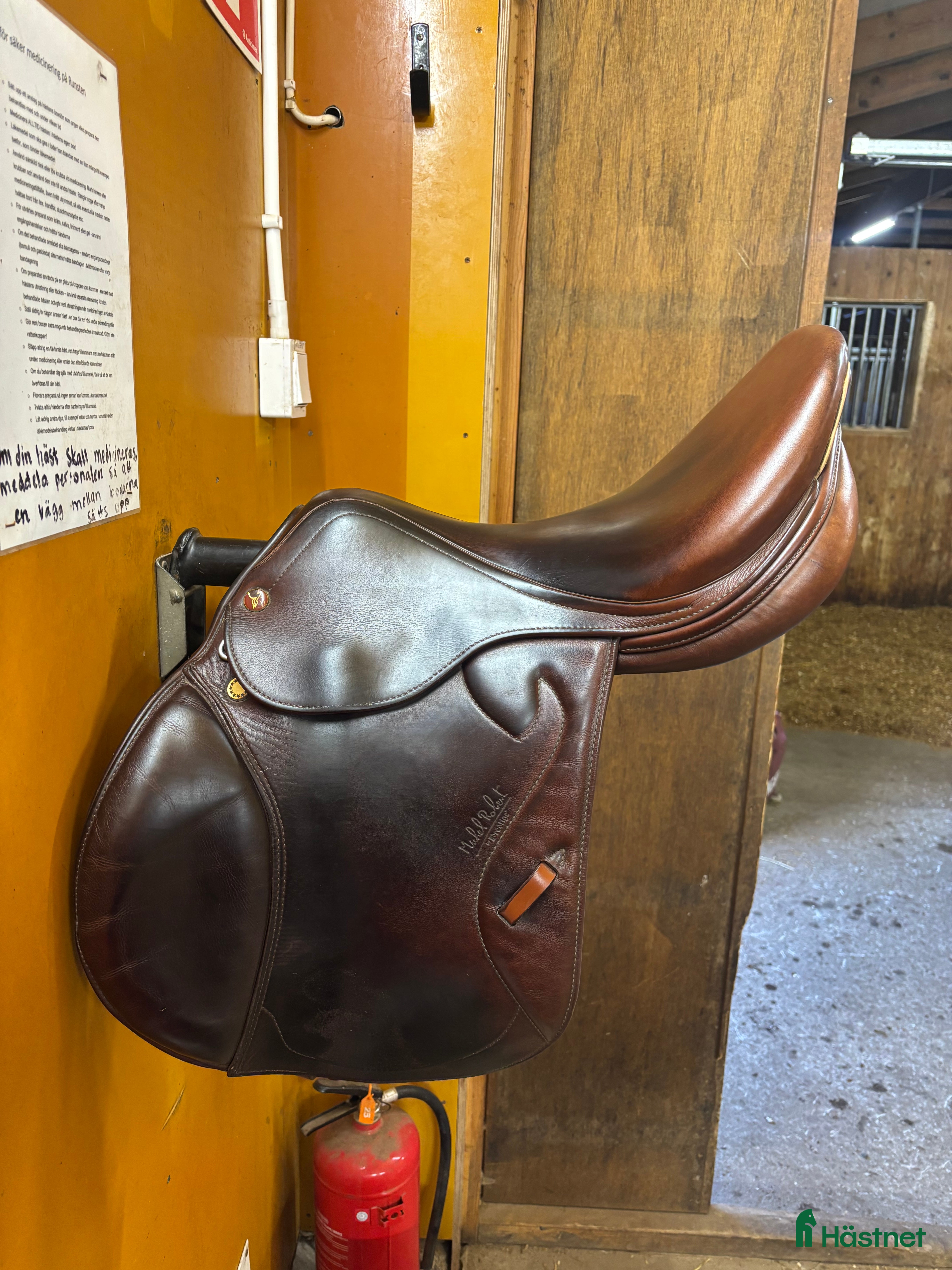 Sadlar hästutrustning till salu: Prestige Michael Robert i Nacka - Annons 23