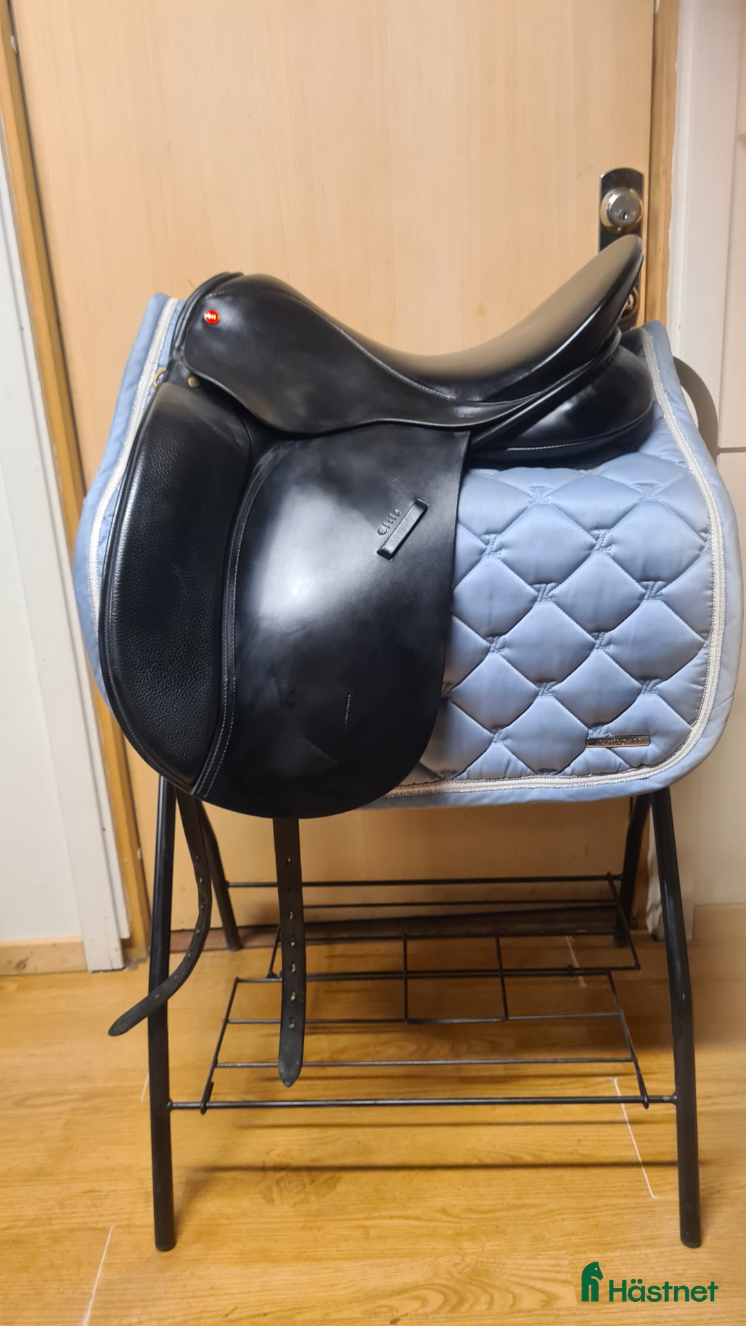 Sadlar hästutrustning till salu: Wellington Elite  i Hamneda - Annons 1