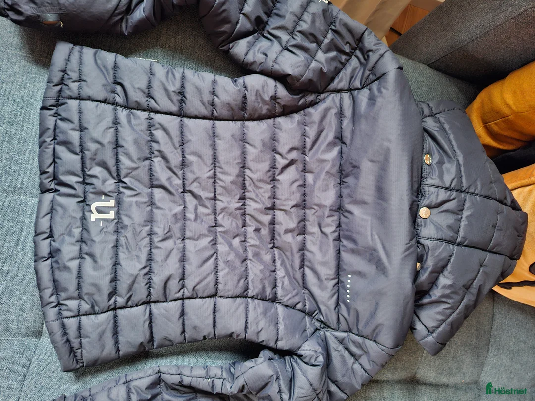 Jackor & Kavajer ryttarutrustning till salu: Jacka och kjol från Uhip  i Uddevalla - Annons 4