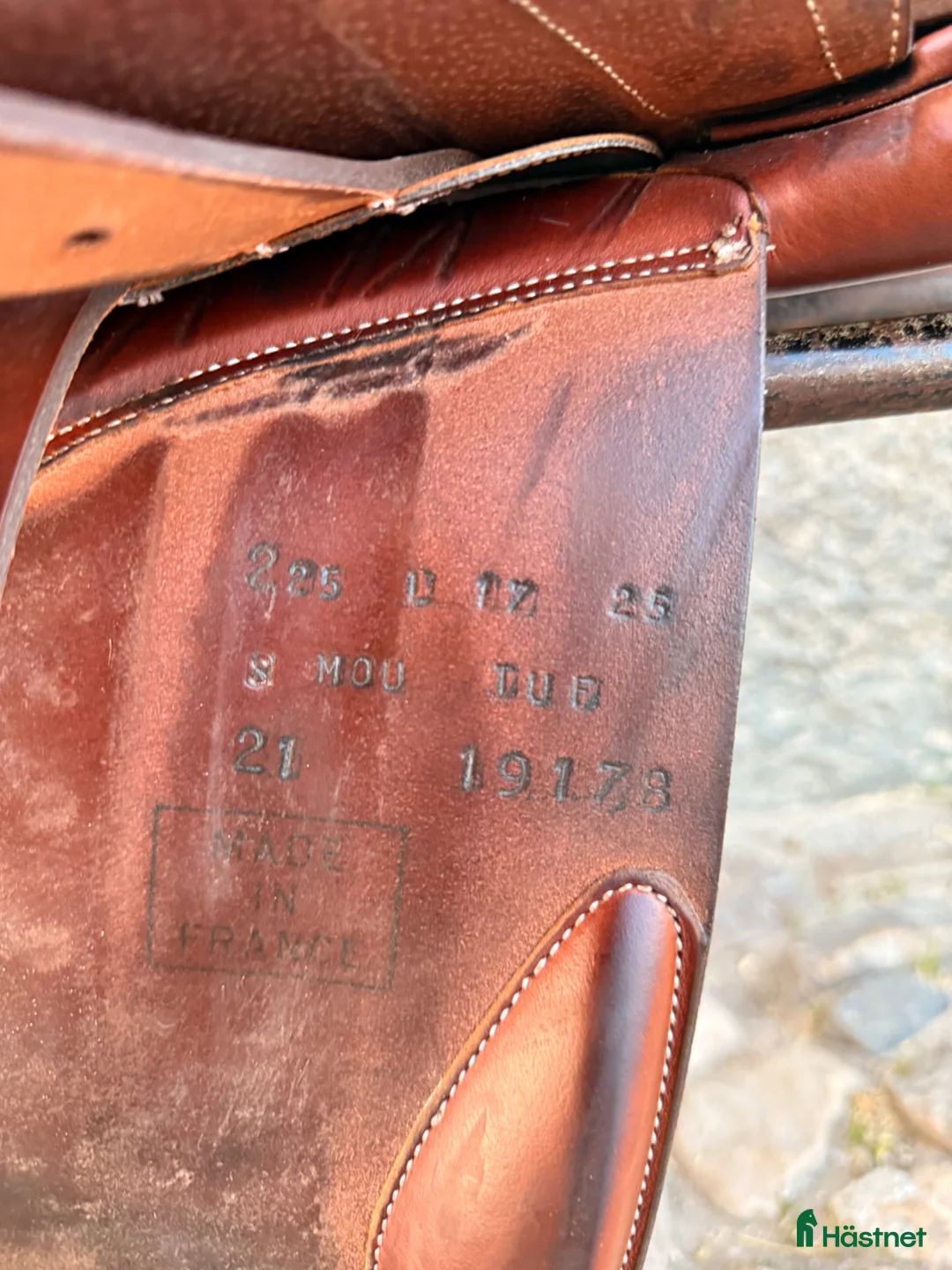 Sadlar hästutrustning till salu: Butet L 17”, semi-flat i Flyinge - Annons 13