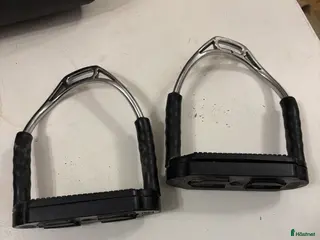 Stigbyglar hästutrustning Sprenger bow balance - Annons 1