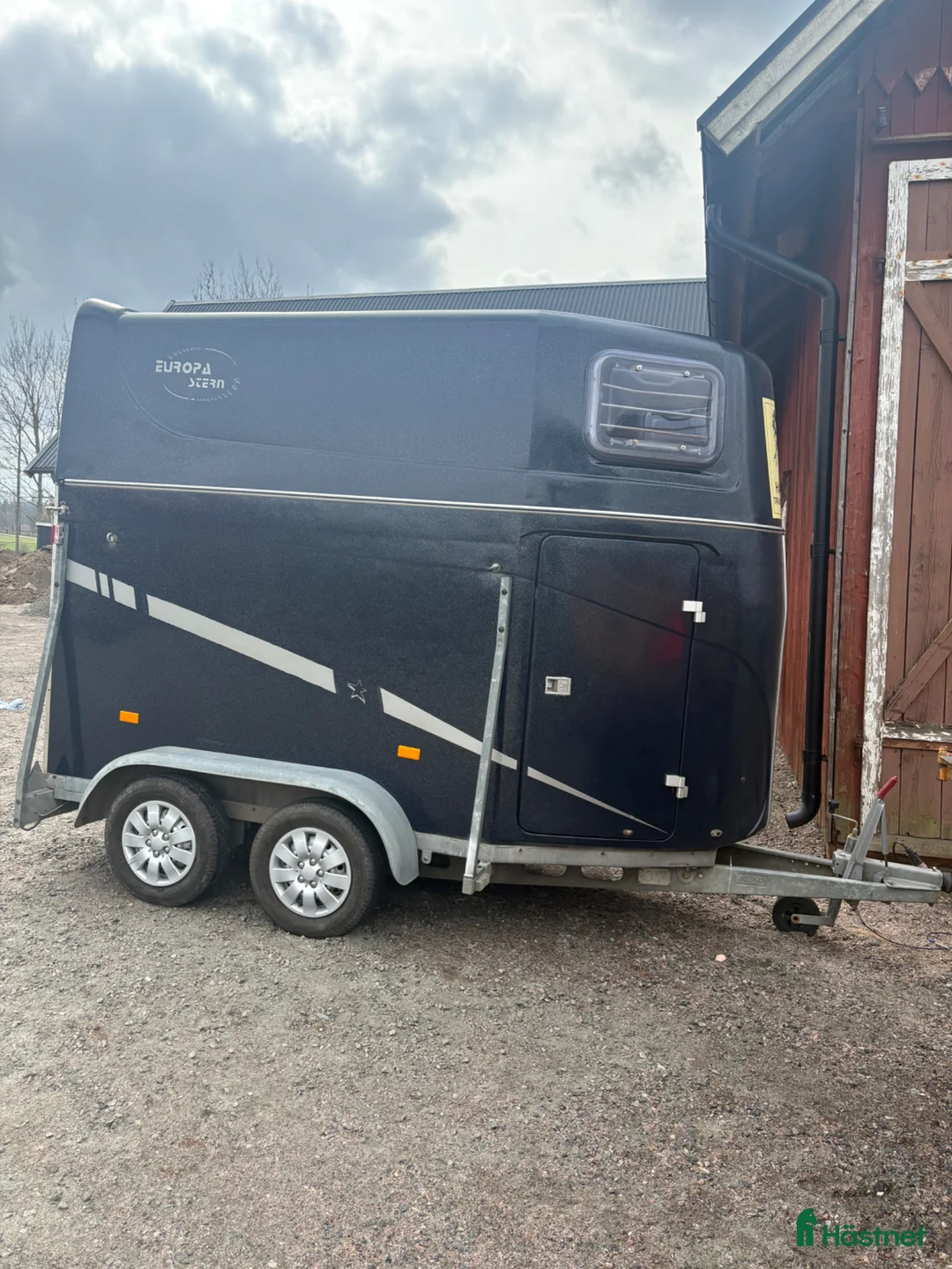 Hästtransporter  fordon & transport till salu: Hästtransport 1-hästars / 1,5-hästars - Annons 2