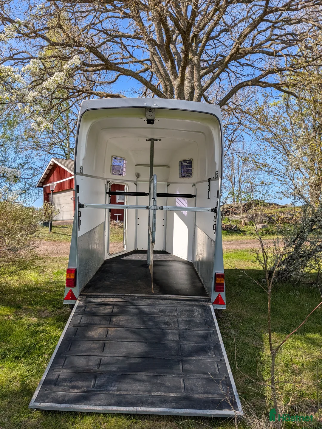 Hästtransporter  fordon & transport till salu: Hästtransport i fint skick med transportkamera - Annons 2