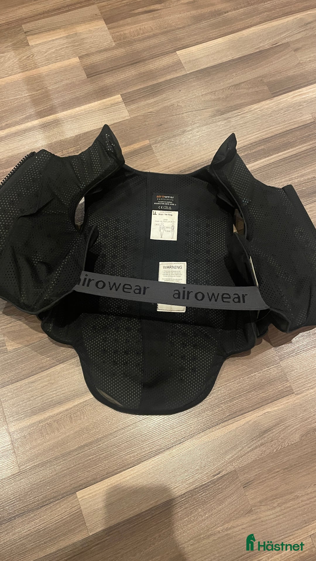 Säkerhetsvästar ryttarutrustning till salu: Fin säkerhetsväst i Huddinge - Annons 4