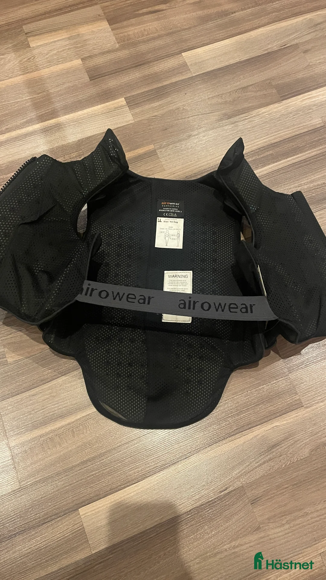 Säkerhetsvästar ryttarutrustning till salu: Fin säkerhetsväst i Huddinge - Annons 4