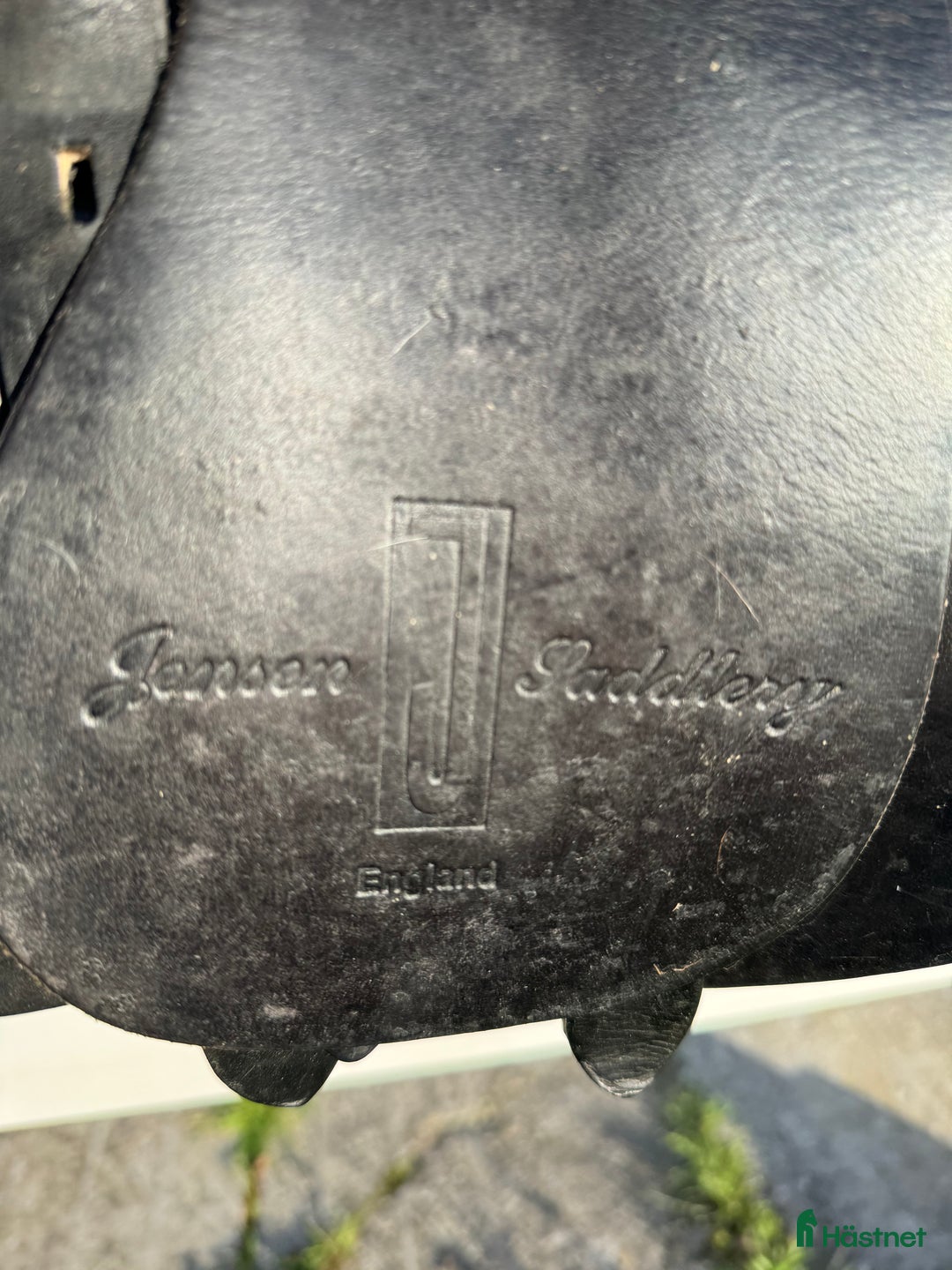 Sadlar hästutrustning till salu: Kvalitet sadel från Jensen, perfekt till inridning i Limhamn - Annons 2