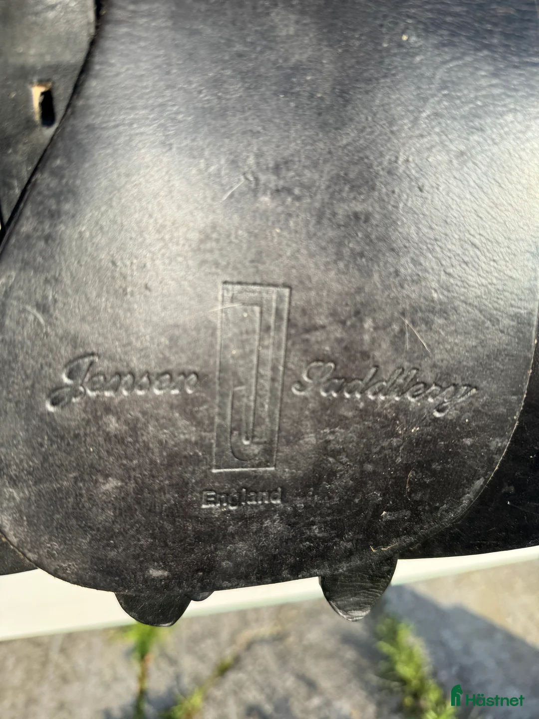 Sadlar hästutrustning till salu: Kvalitet sadel från Jensen, perfekt till inridning i Limhamn - Annons 2