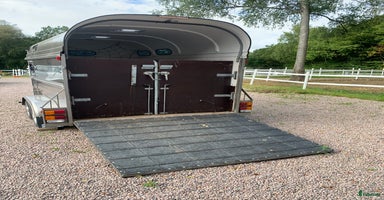 Hästtransporter  fordon & transport till salu: Boj classic i fantastiskt skick! i Hallaröd - Annons 5