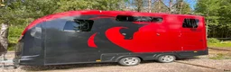 Hästtransporter  fordon & transport till salu: Equi-trek hästtransport med bodel hos Torstensons  - Annons 1