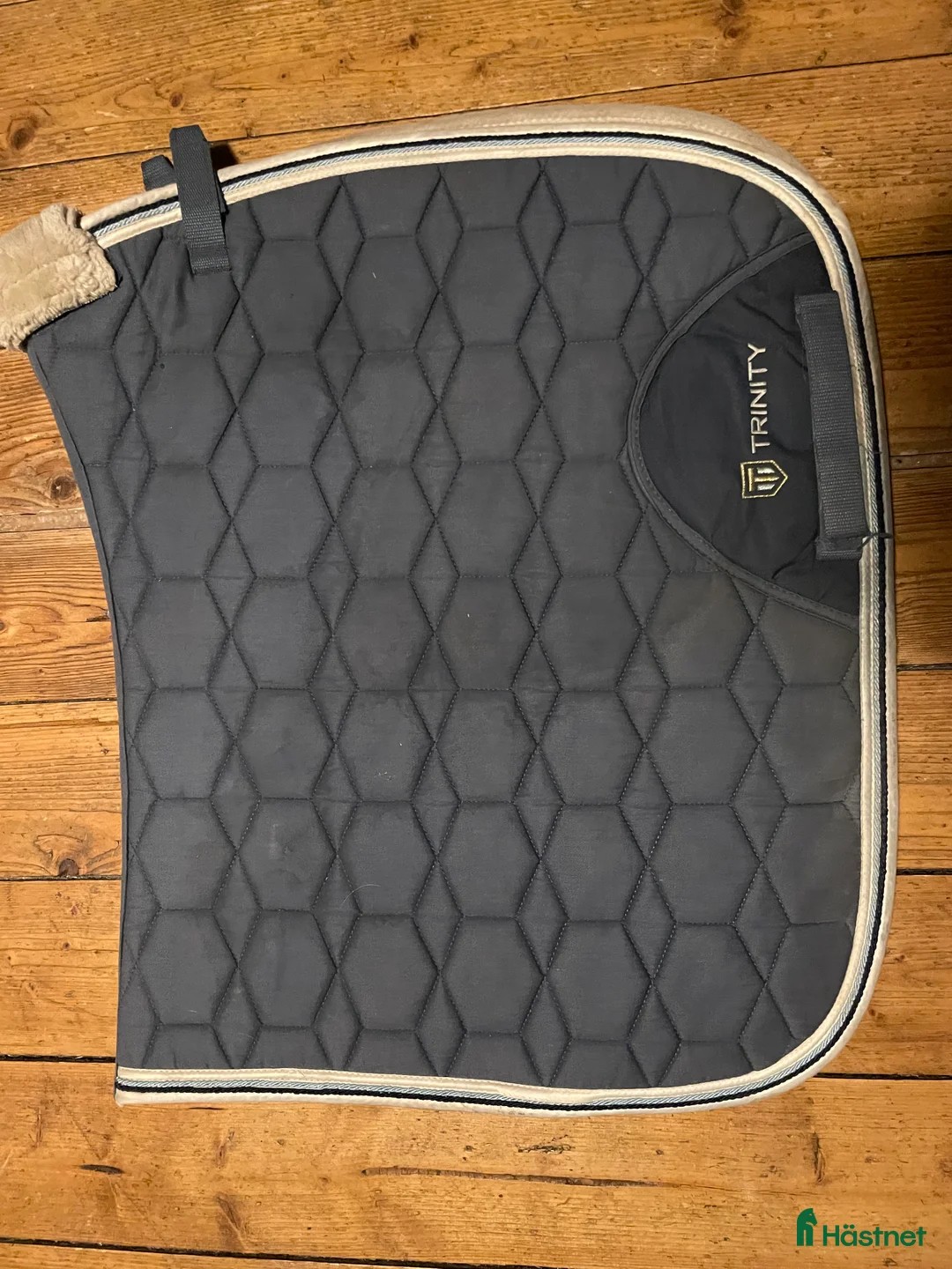 Schabrak & Vojlockar hästutrustning till salu: Super fint ljusblått schabrak säljs! i Bollebygd - Annons 2