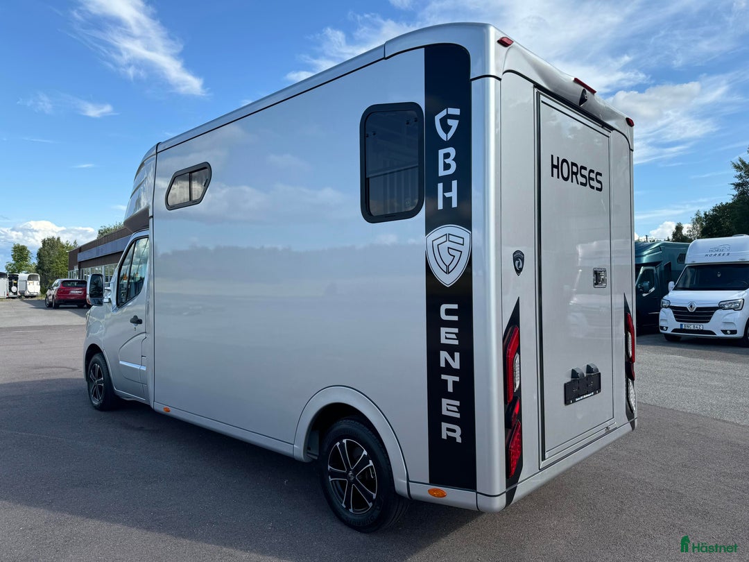 Hästlastbilar  fordon & transport till salu: PARAGAN EQUISTAR 3XL STUTERI  i Köping - Annons 2