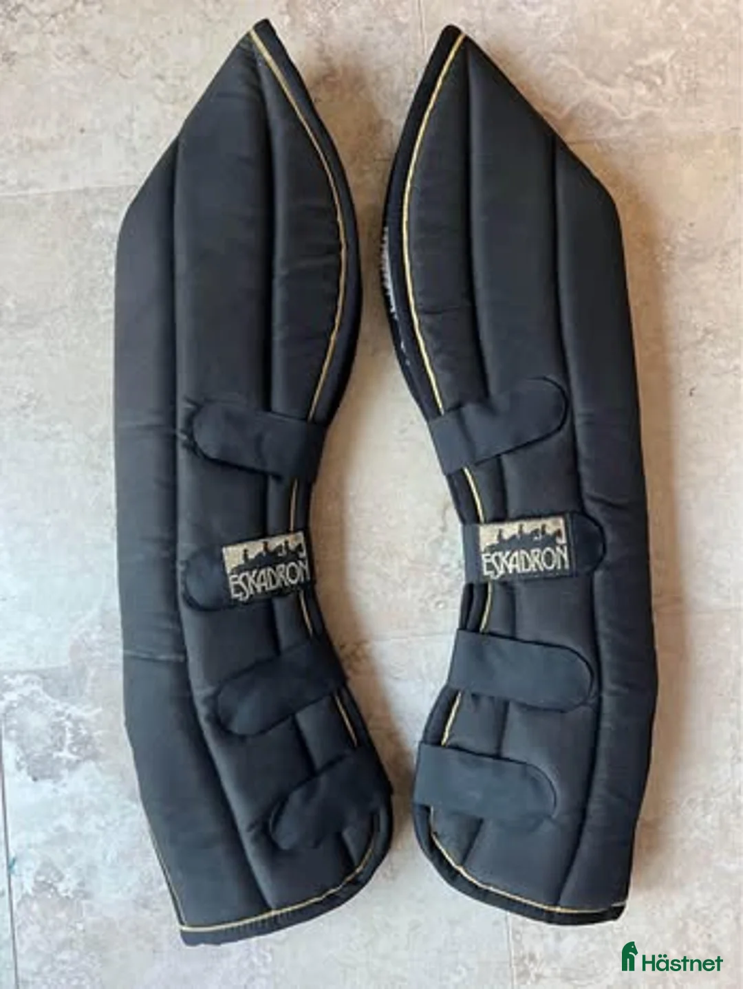 Benskydd hästutrustning till salu: Eskadron transportskydd i Vallentuna - Annons 2