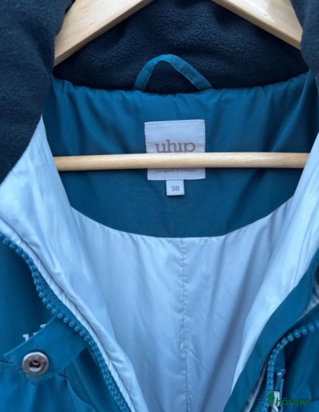 Jackor & Kavajer ryttarutrustning till salu: Superskön uhip kappa  i Torslanda - Annons 3