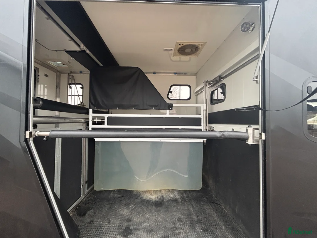 Hästlastbilar  fordon & transport till salu: Horsepartner Exclusive Hästbil - Annons 18