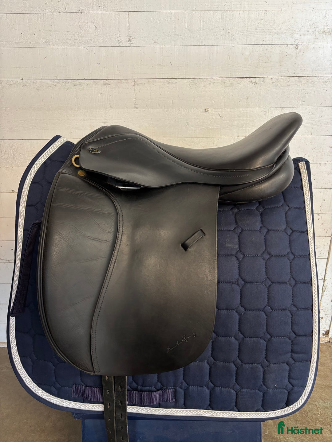 Sadlar hästutrustning till salu: Mängder med sadlar!  i Nossebro - Annons 15