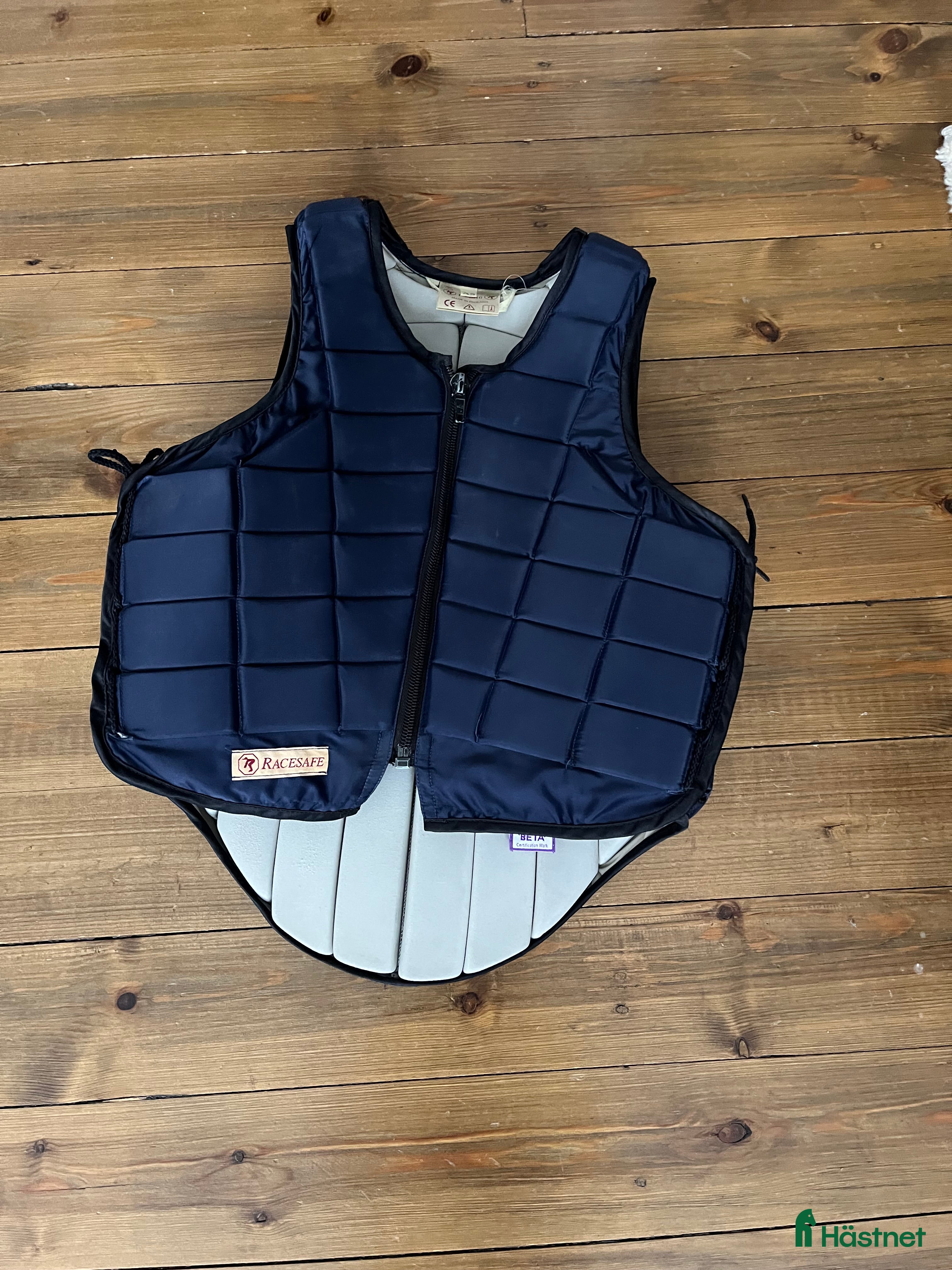 Säkerhetsvästar ryttarutrustning till salu: RaceSafe väst, blå i Vällingby - Annons 2