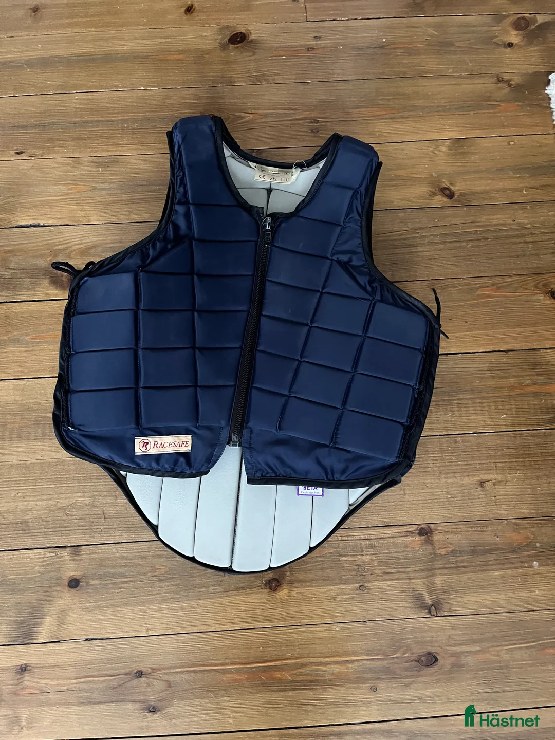 Säkerhetsvästar ryttarutrustning till salu: RaceSafe väst, blå i Vällingby - Annons 1