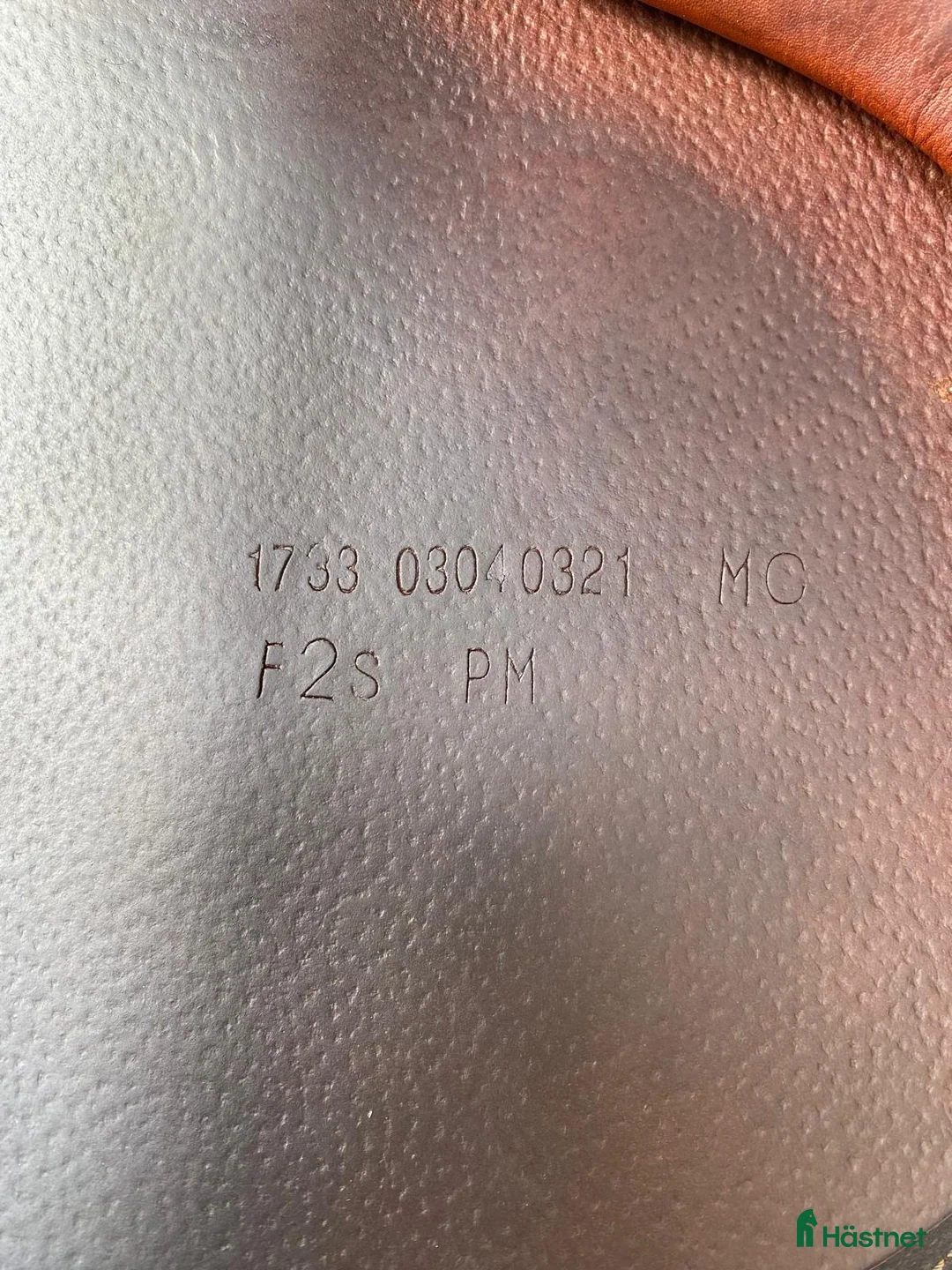 Sadlar hästutrustning till salu: Renaissance hoppsadel  i Sigtuna - Annons 3