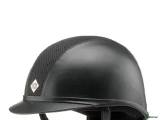 Hjälmar ryttarutrustning till salu: SÖKES Charles Owen hjälmar i Stockholm - Annons 5