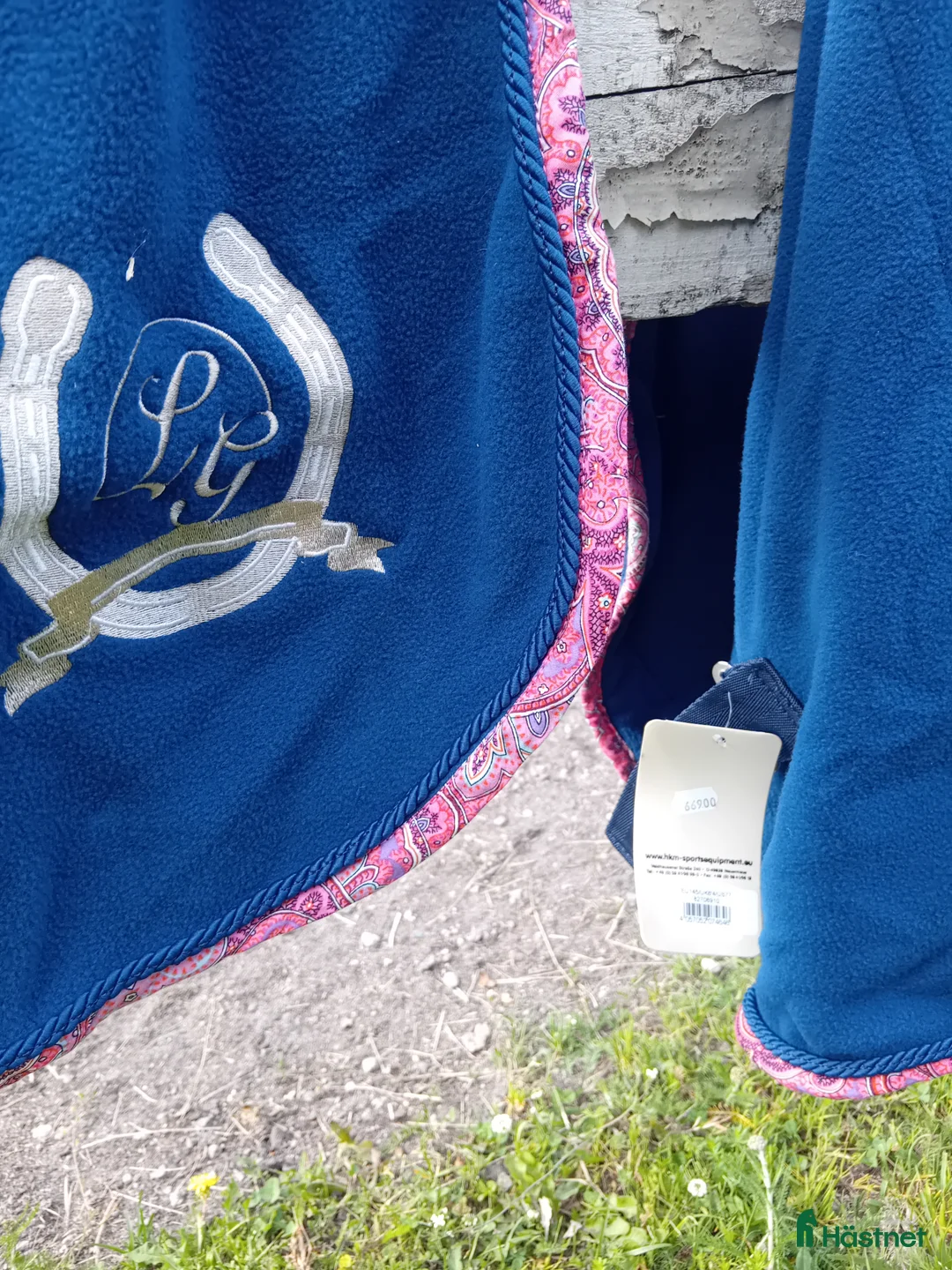 Täcken hästutrustning till salu: 2 st nya Lauria garrelli Fleese  i Strängnäs - Annons 2