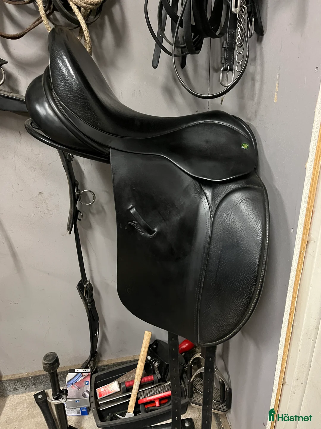 Sadlar hästutrustning till salu: Crown Jessica  i Gullspång - Annons 1