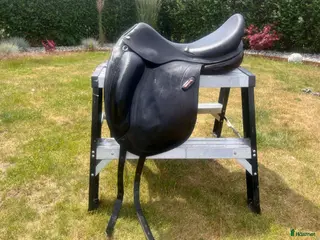 Sadlar hästutrustning Dressyrsadel Equipe Olympia - Annons 1