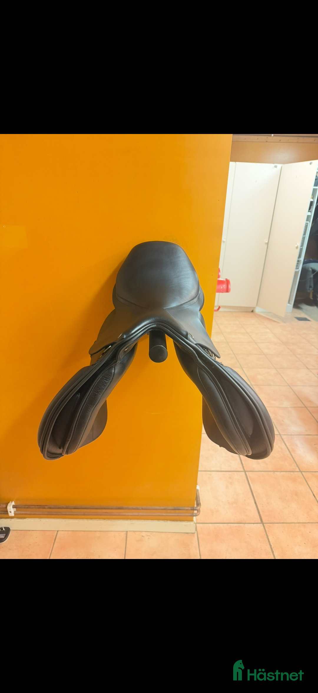 Sadlar hästutrustning till salu: Hopp sadel i Tungelsta - Annons 4