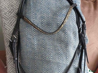 Träns hästutrustning till salu: Svart remontträns full i Timrå - Annons 19