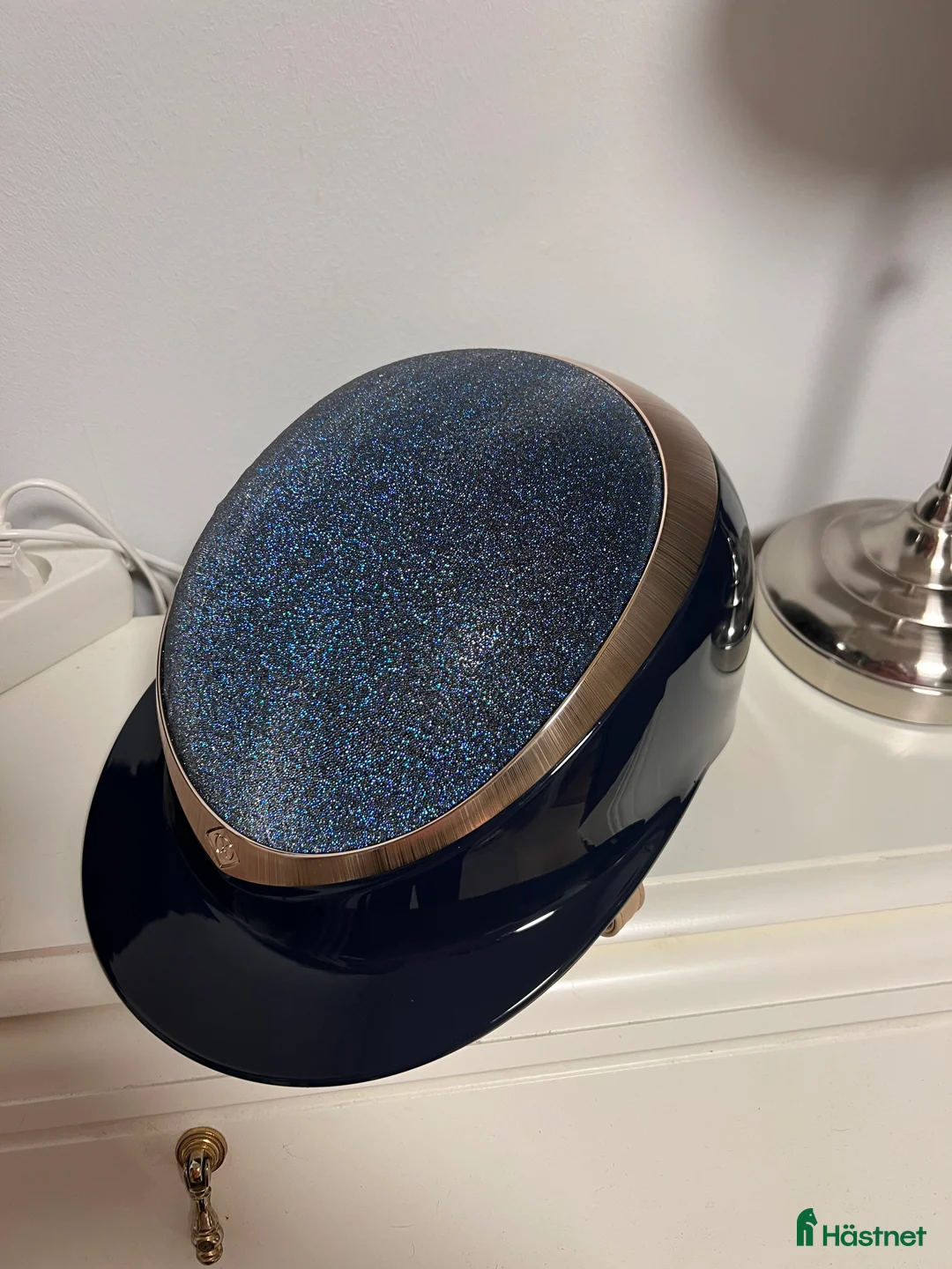 Hjälmar ryttarutrustning till salu: Charles owen ny i Enköping - Annons 2