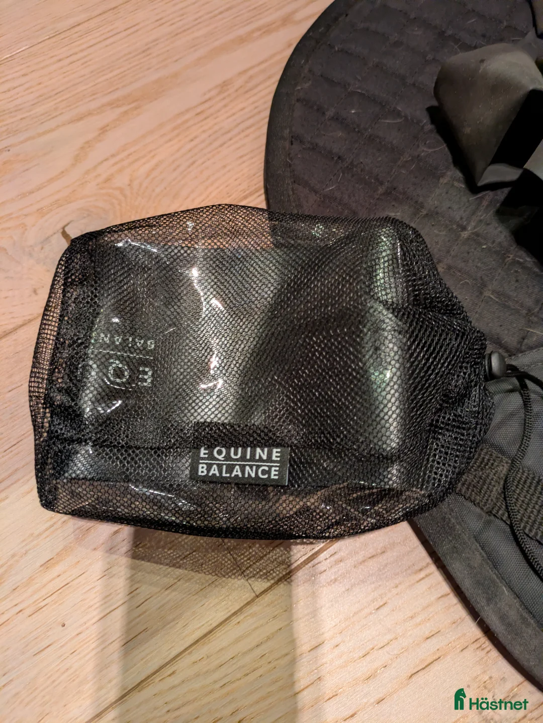 Schabrak & Vojlockar hästutrustning till salu: PvP Bungee Band (motsv Equiband) full i Huddinge - Annons 3