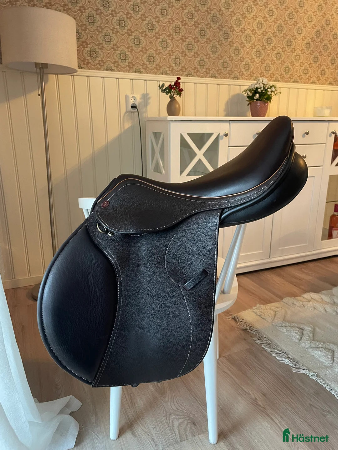 Sadlar hästutrustning till salu: Fin sadel i nyskick  - Annons 2