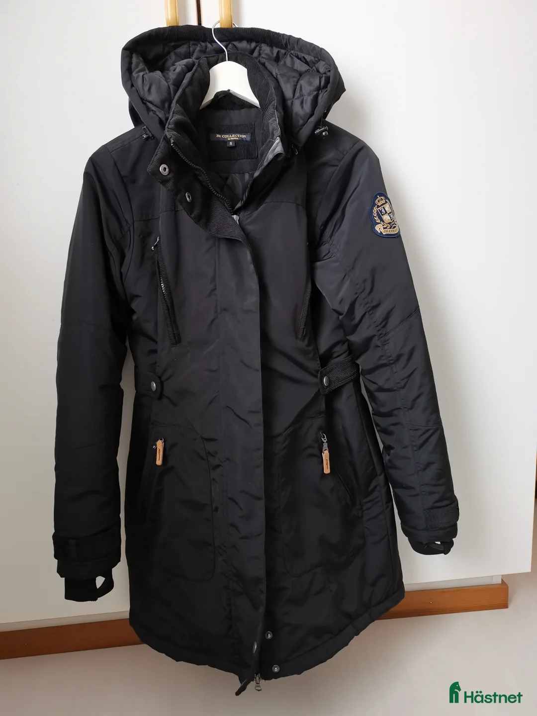 Jackor & Kavajer ryttarutrustning till salu: Vinterkappa i Ludvika - Annons 1