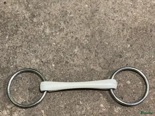 Träns hästutrustning Bett ifrån Lippo & pannband i Göteborg - Annons 10