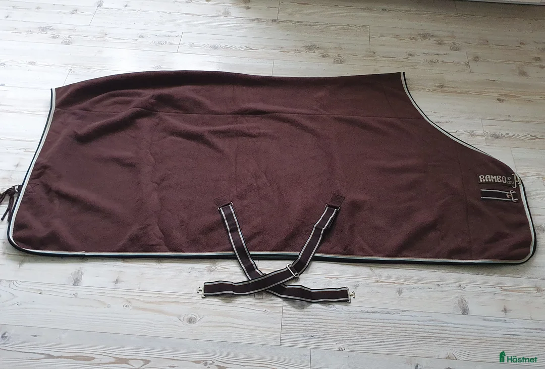 Täcken hästutrustning till salu: Horseware Rambo deluxe GP Fleece  - Annons 2
