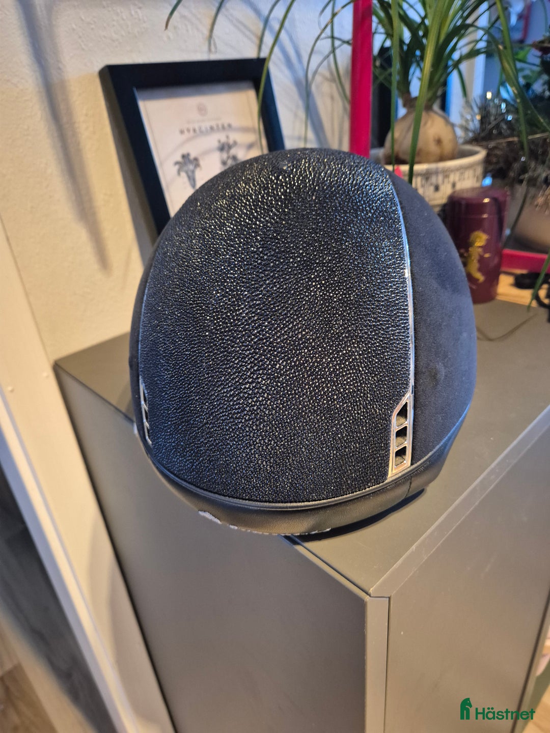 Hjälmar ryttarutrustning till salu: Samshield hjälm premium Ny i Riala - Annons 2