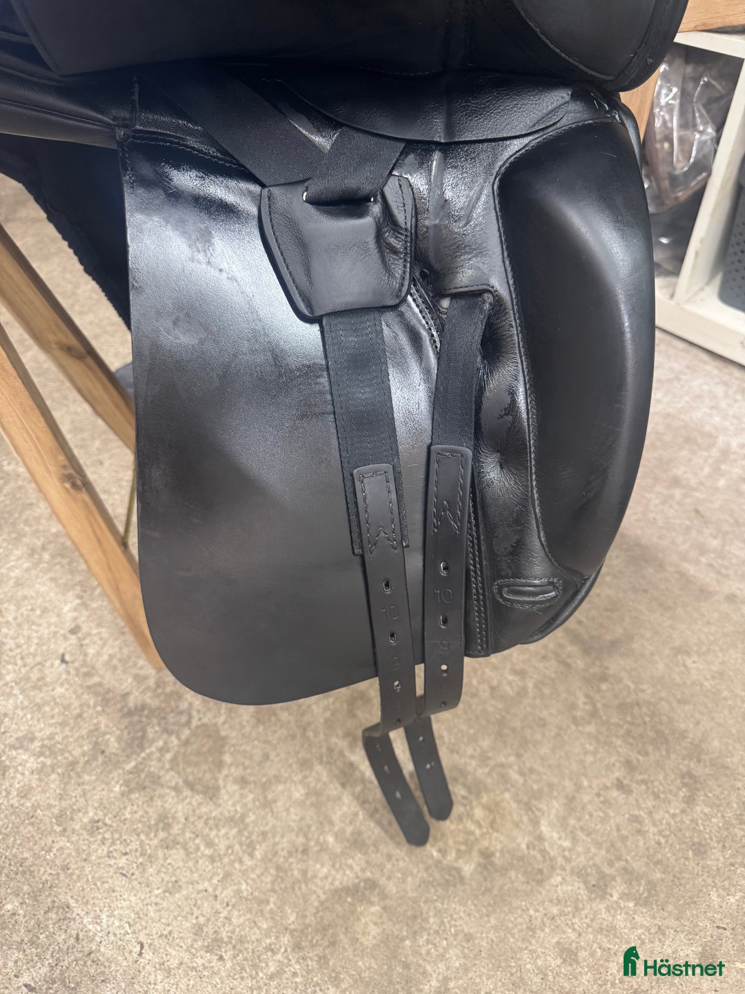 Sadlar hästutrustning till salu: Prestige Modena dressur - BUD MOTTAS - Annons 3