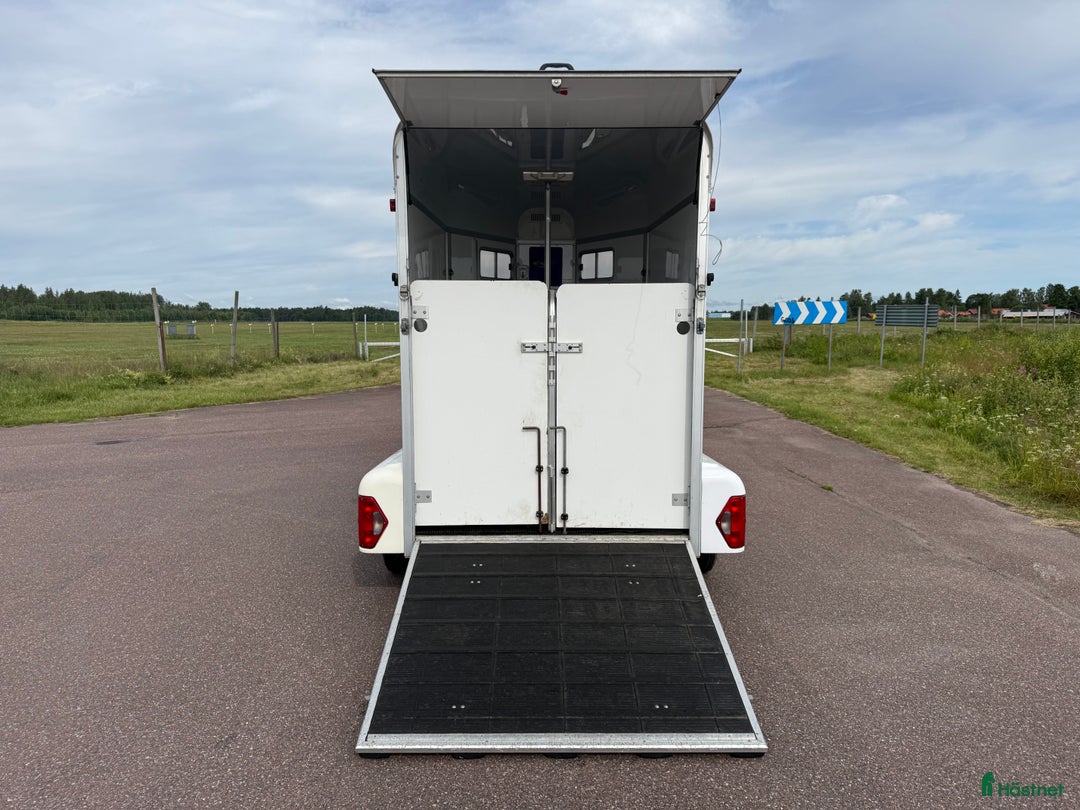 Hästtransporter  fordon & transport till salu: UME B35 -07 i Borlänge - Bild 4
