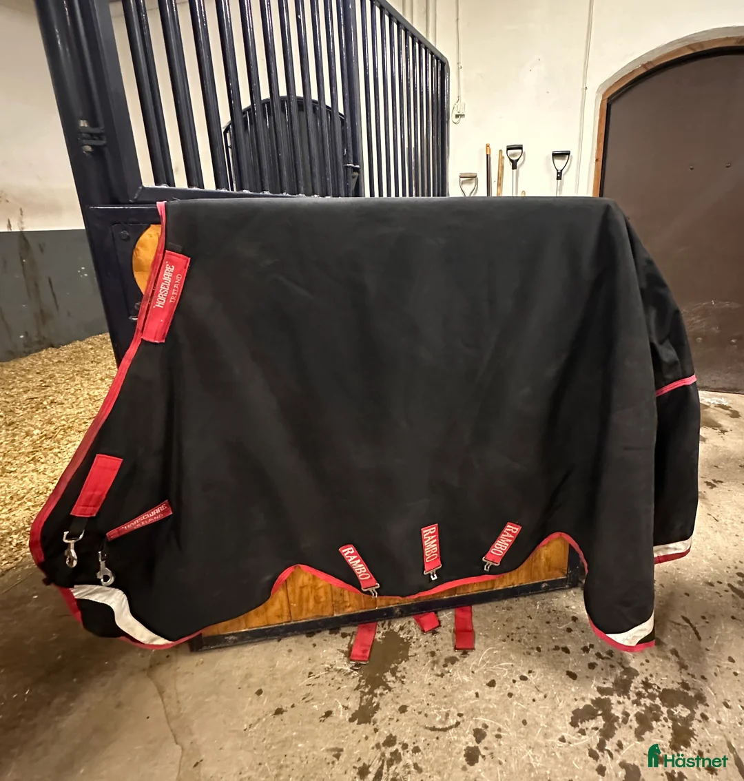 Täcken hästutrustning till salu: 	 Rambo Supreme Vary-Layer Heavy 450 g - Annons 2