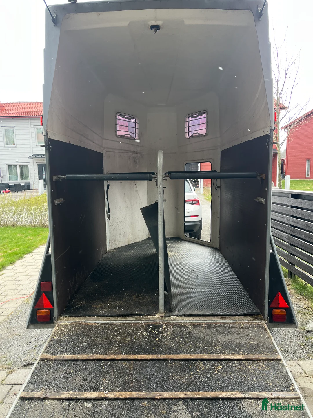 Hästtransporter  fordon & transport till salu: Renoverad värmalsvagnen - Annons 3