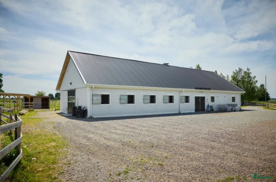  stallplats finnes: Lugnt och trivsamt stall nära Mantorp/Västerlösa - Annons 2
