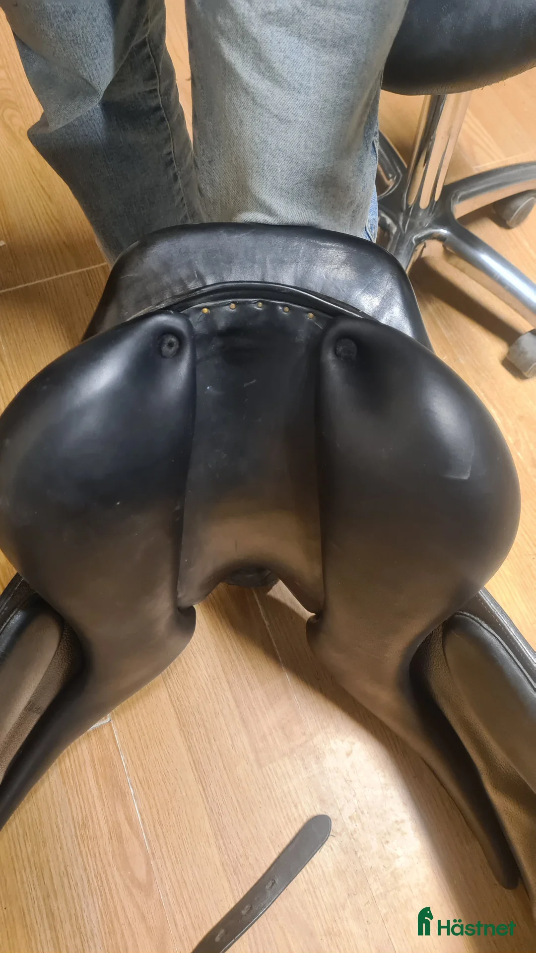 Sadlar hästutrustning till salu: Equipe Emporio Iceland i Hamneda - Annons 4