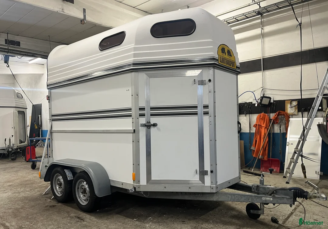Hästtransporter  fordon & transport till salu: Renoverad Boj Bravo 220EH i Klippan - Annons 1