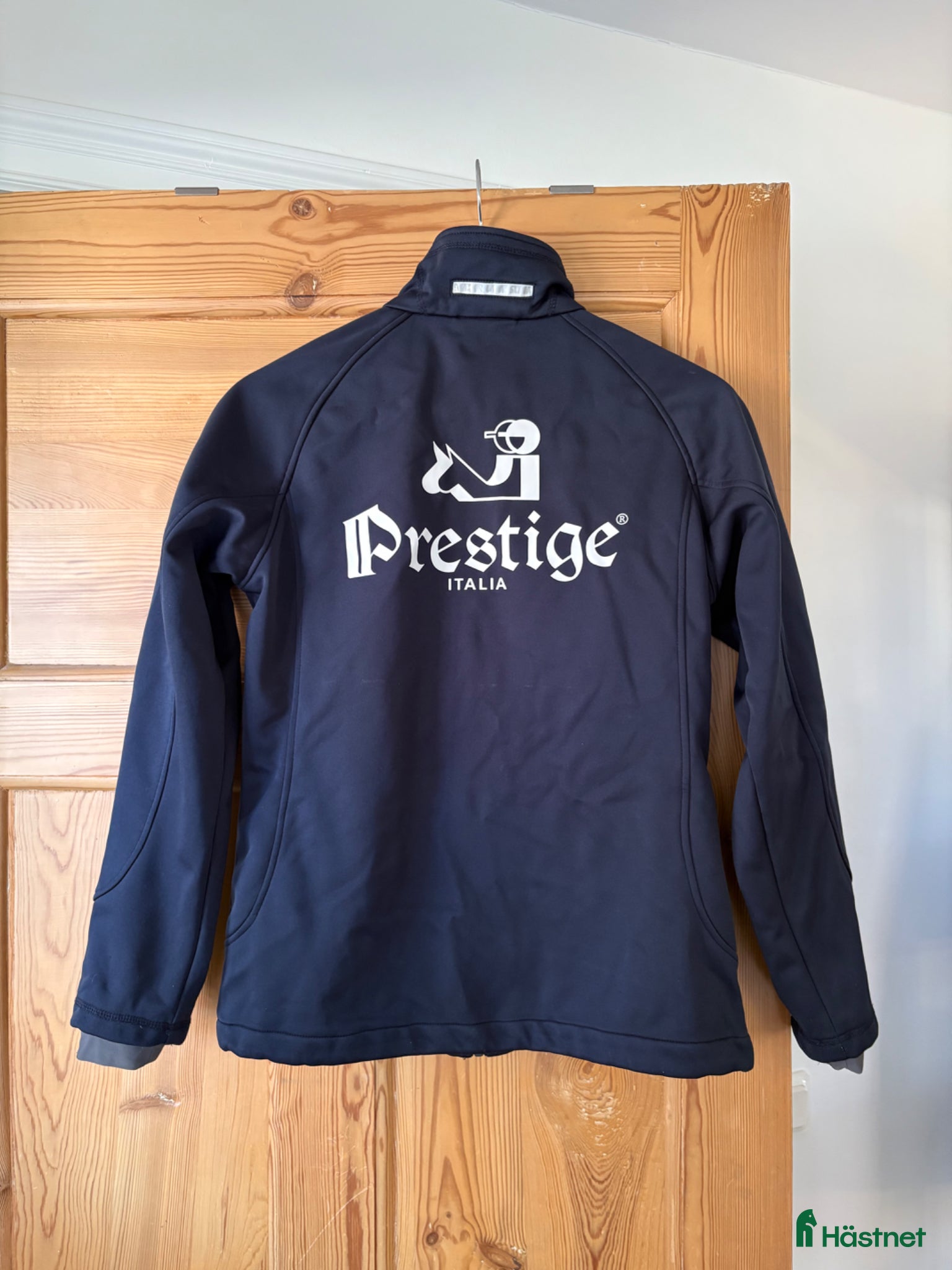 Jackor & Kavajer ryttarutrustning till salu: Pikeur softshell jacka! - Annons 5