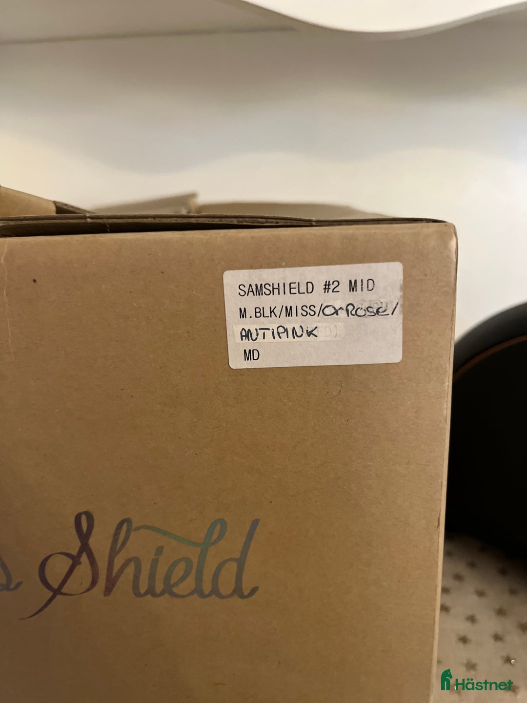 Hjälmar ryttarutrustning till salu: CHANS! NY SAMSHIELD FÖR HALVA PRISET! i Stånga - Annons 5