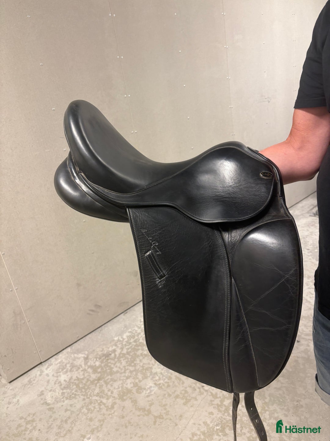 Sadlar hästutrustning till salu: Dressyr sadel  i Limhamn - Annons 1