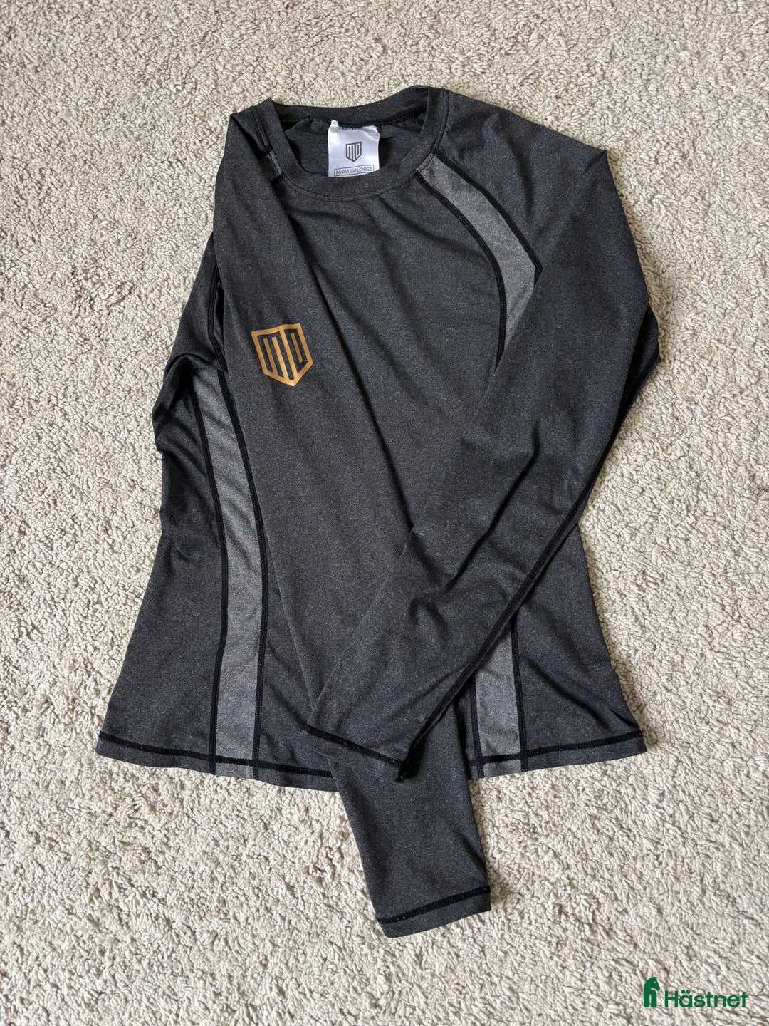 Övrigt Ridkläder ryttarutrustning till salu: Maya delorez tröja i Solna - Annons 4