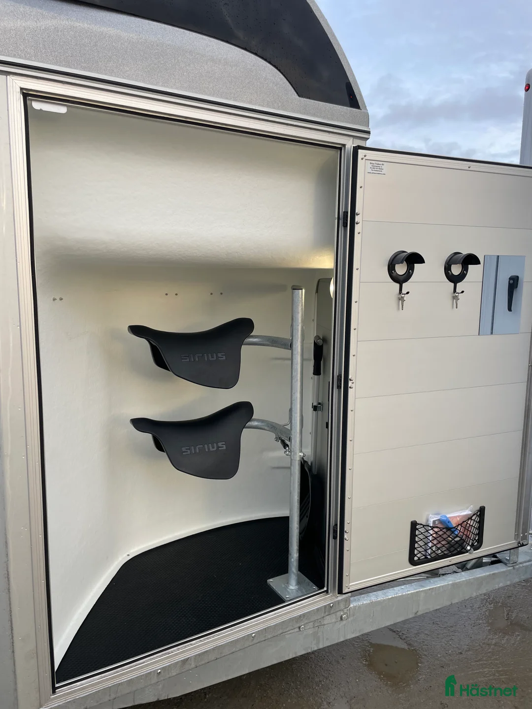 Hästtransporter  fordon & transport till salu: Slitstark och marknadens stabilaste konstruktion. i Flyinge - Annons 8